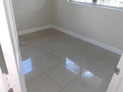 FAIRLAWN 1ST ADD - Residential Lease