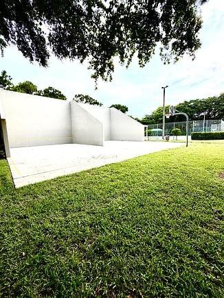 GLENWOOD TWNHS - Residential