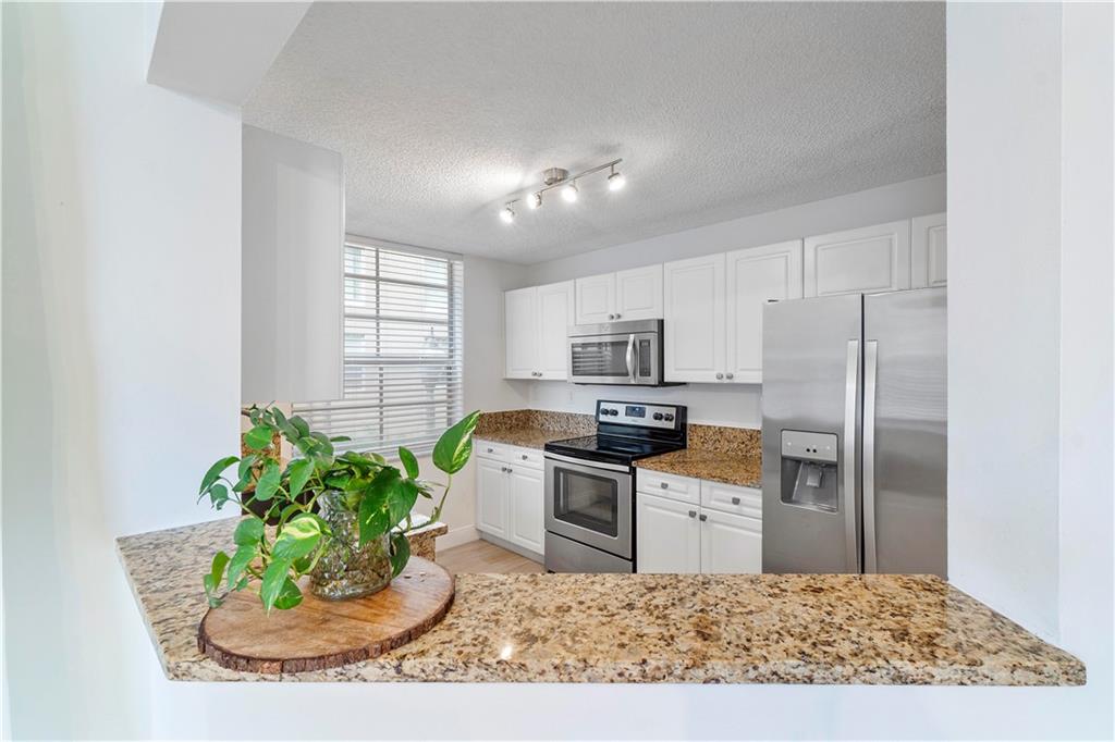 Las Olas By The River - Residential