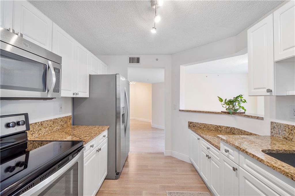 Las Olas By The River - Residential