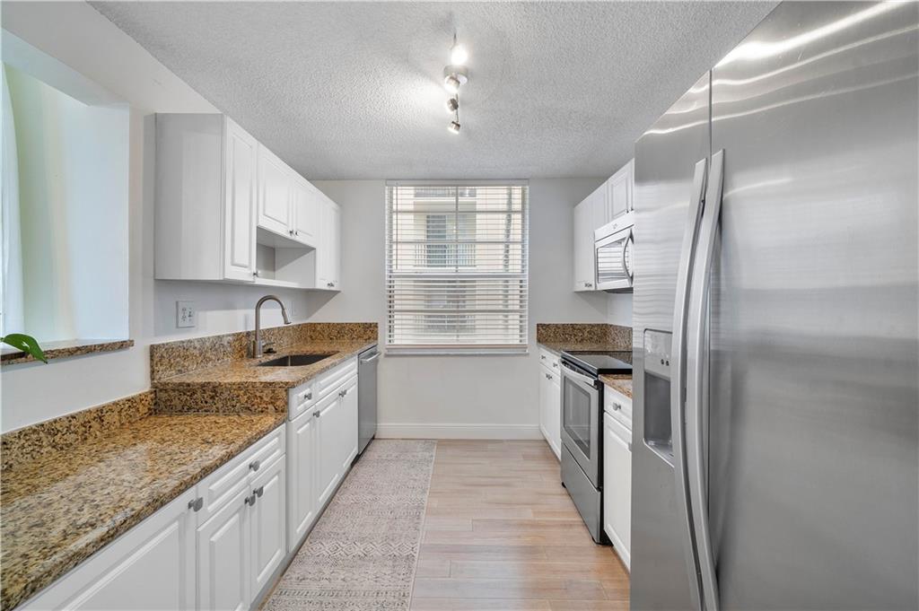 Las Olas By The River - Residential