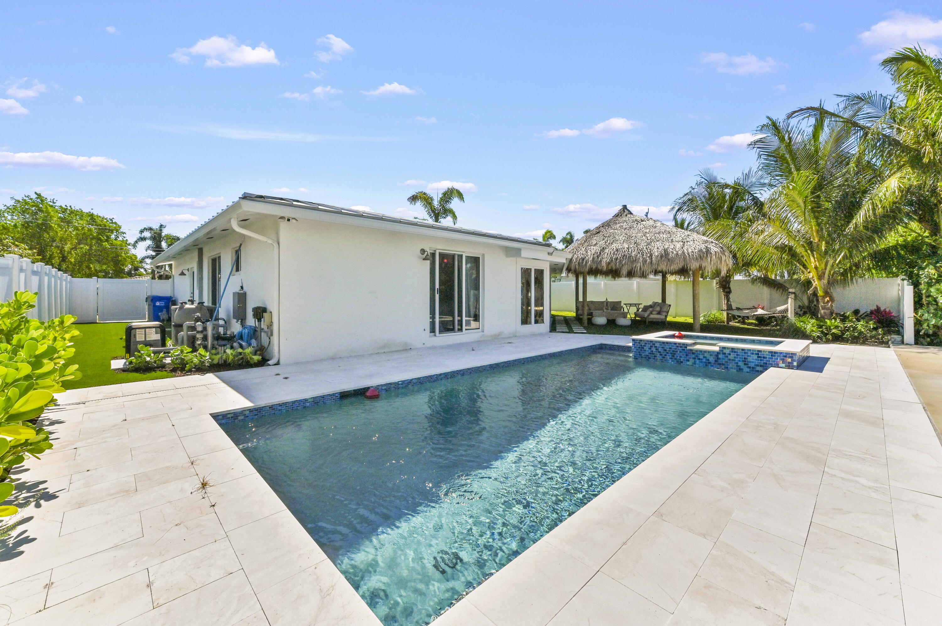 GARDEN ISLES - Residential