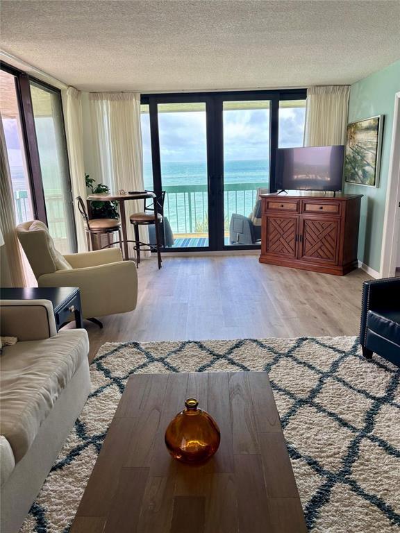 OCEANA OCEANFRONT CONDOMINIUM I - Residential Lease