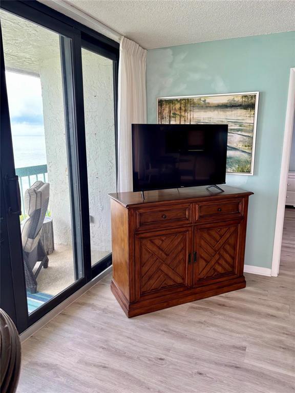OCEANA OCEANFRONT CONDOMINIUM I - Residential Lease