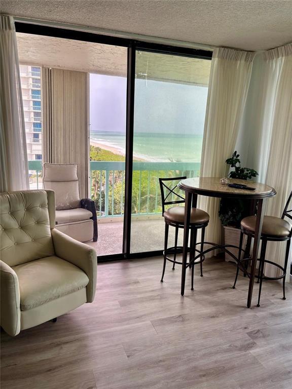 OCEANA OCEANFRONT CONDOMINIUM I - Residential Lease