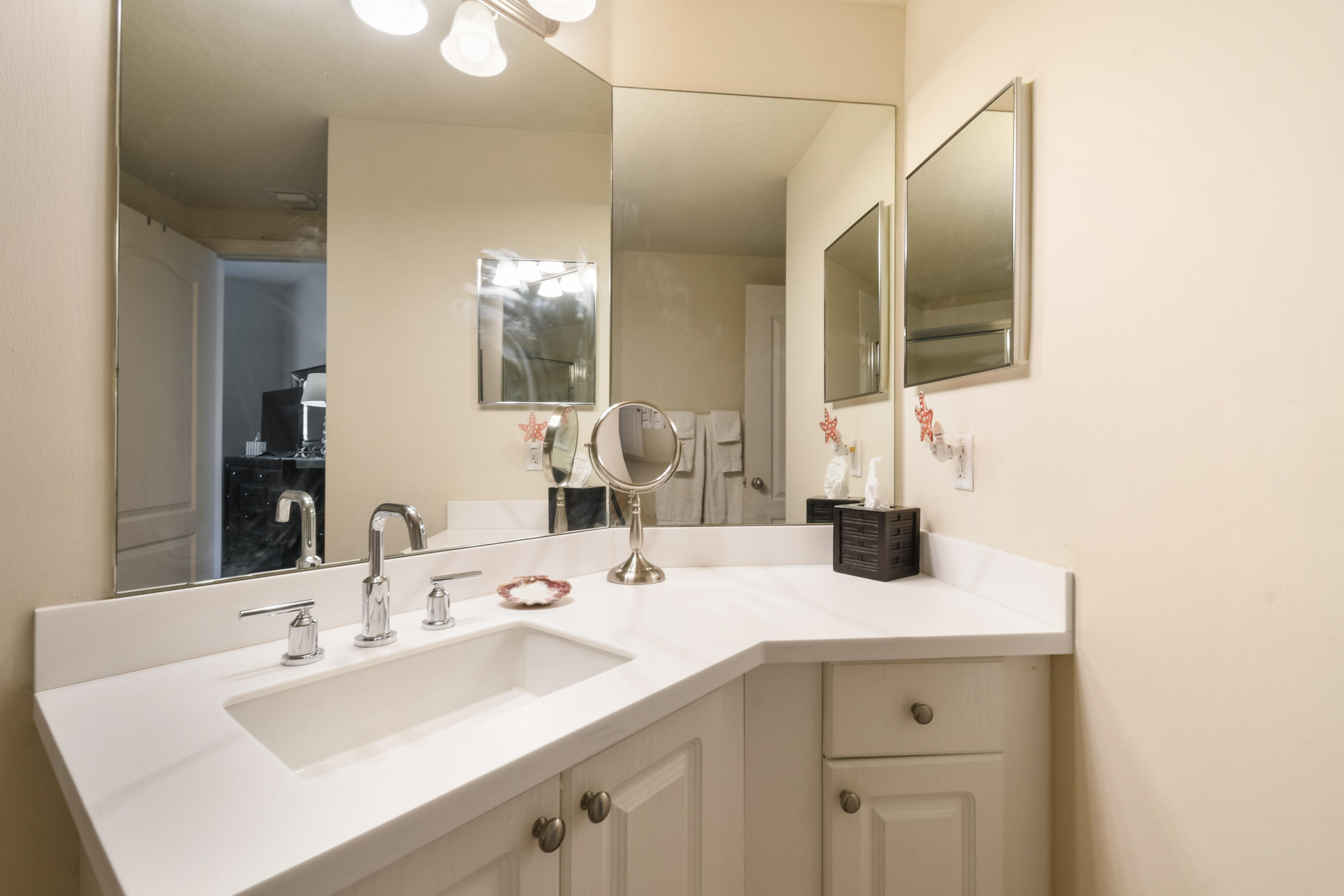 RESIDENCES AT LEGACY PLACE CONDO - Residential