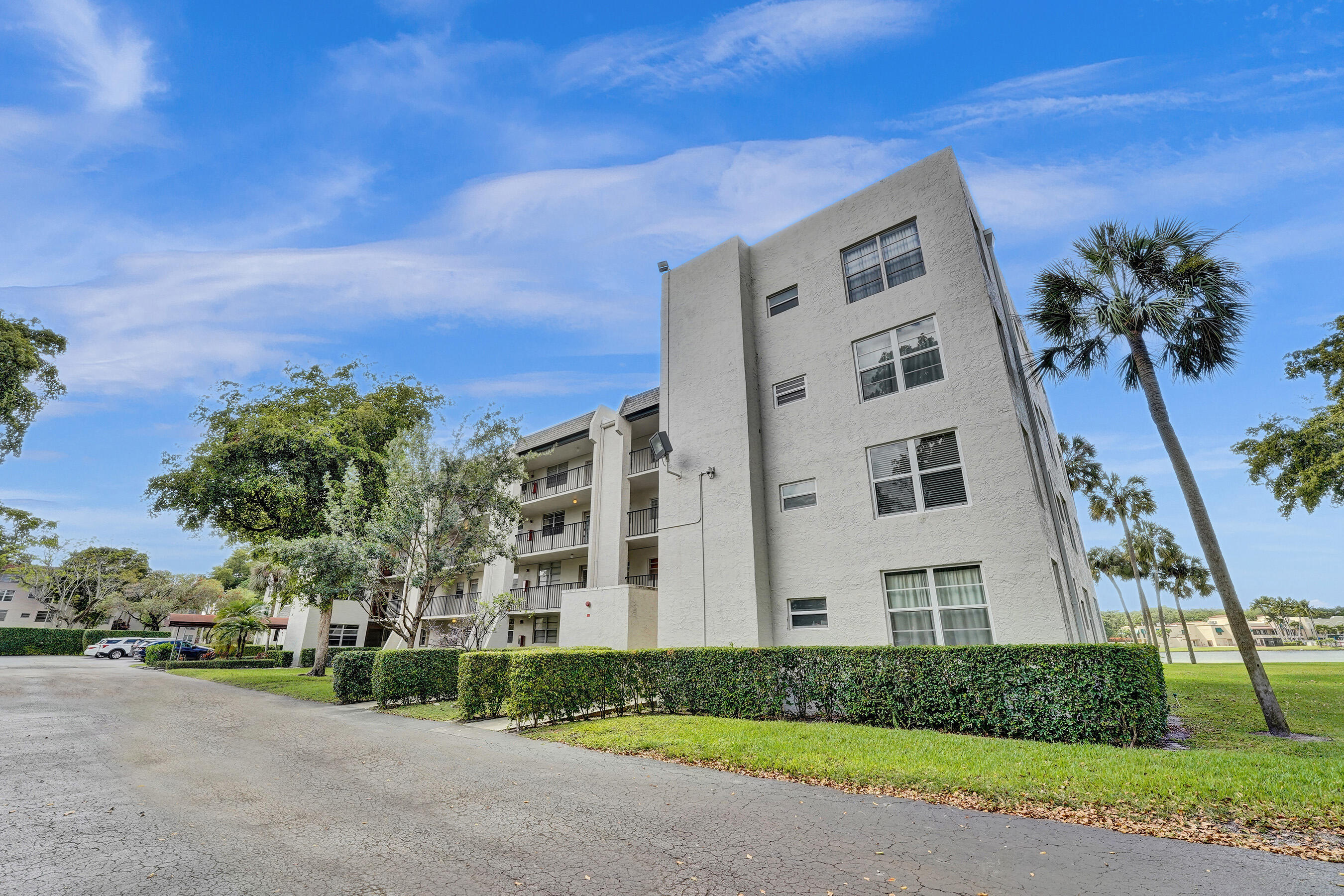 POINCIANA 7 OF PINE ISLAND RIDGE - Residential