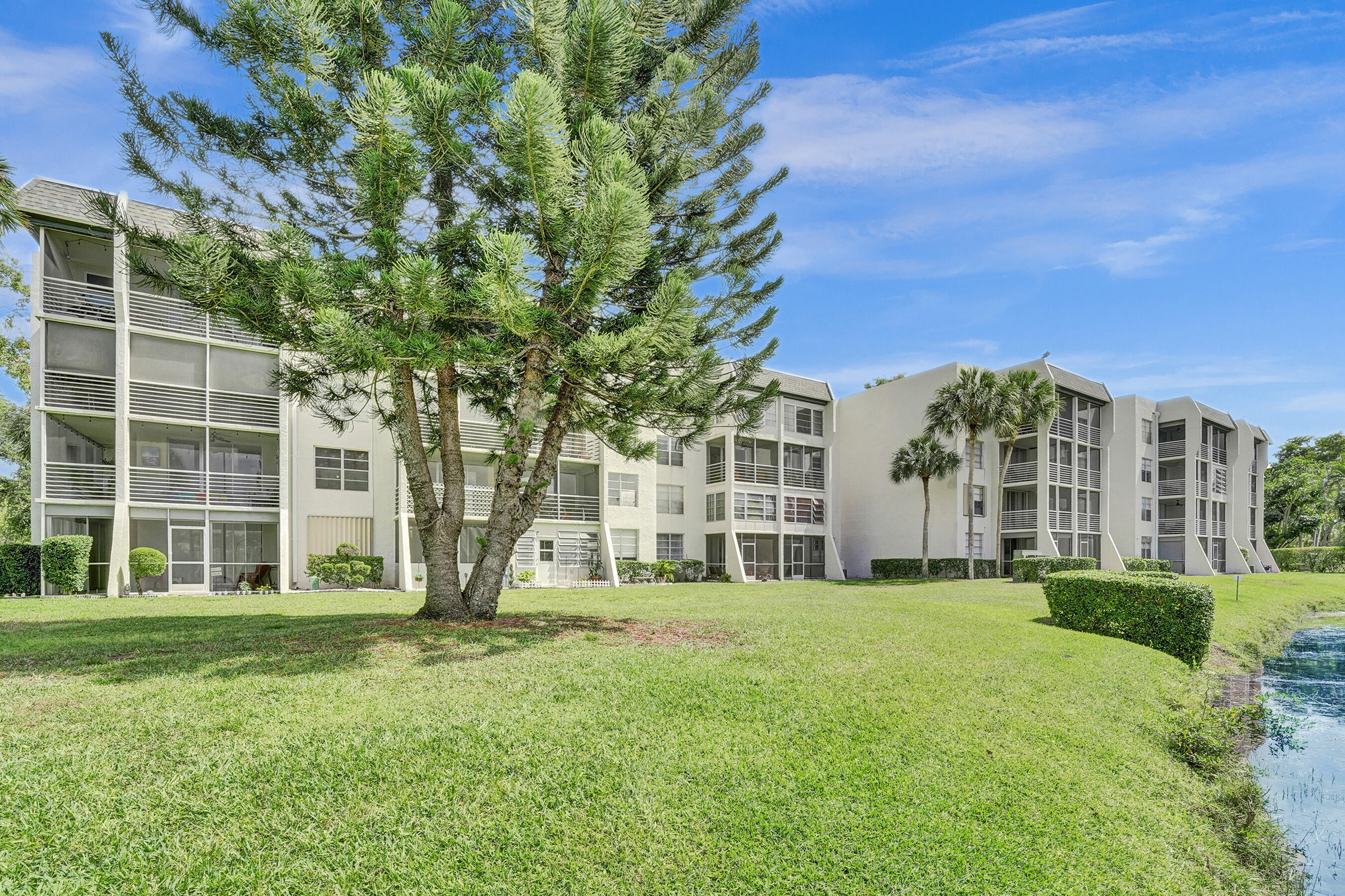 POINCIANA 7 OF PINE ISLAND RIDGE - Residential