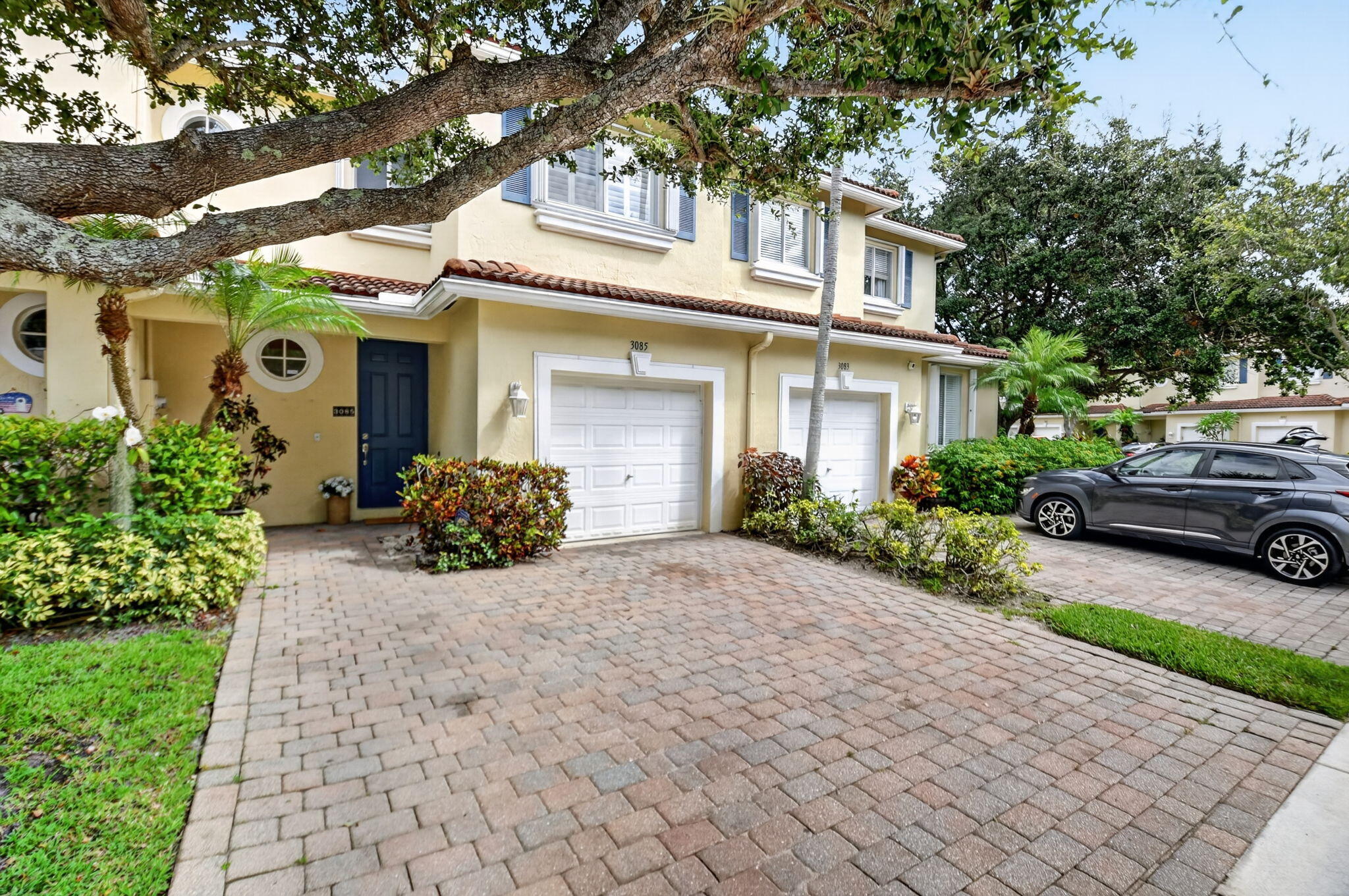 QUANTUM PARK TOWNHOMES - Residential
