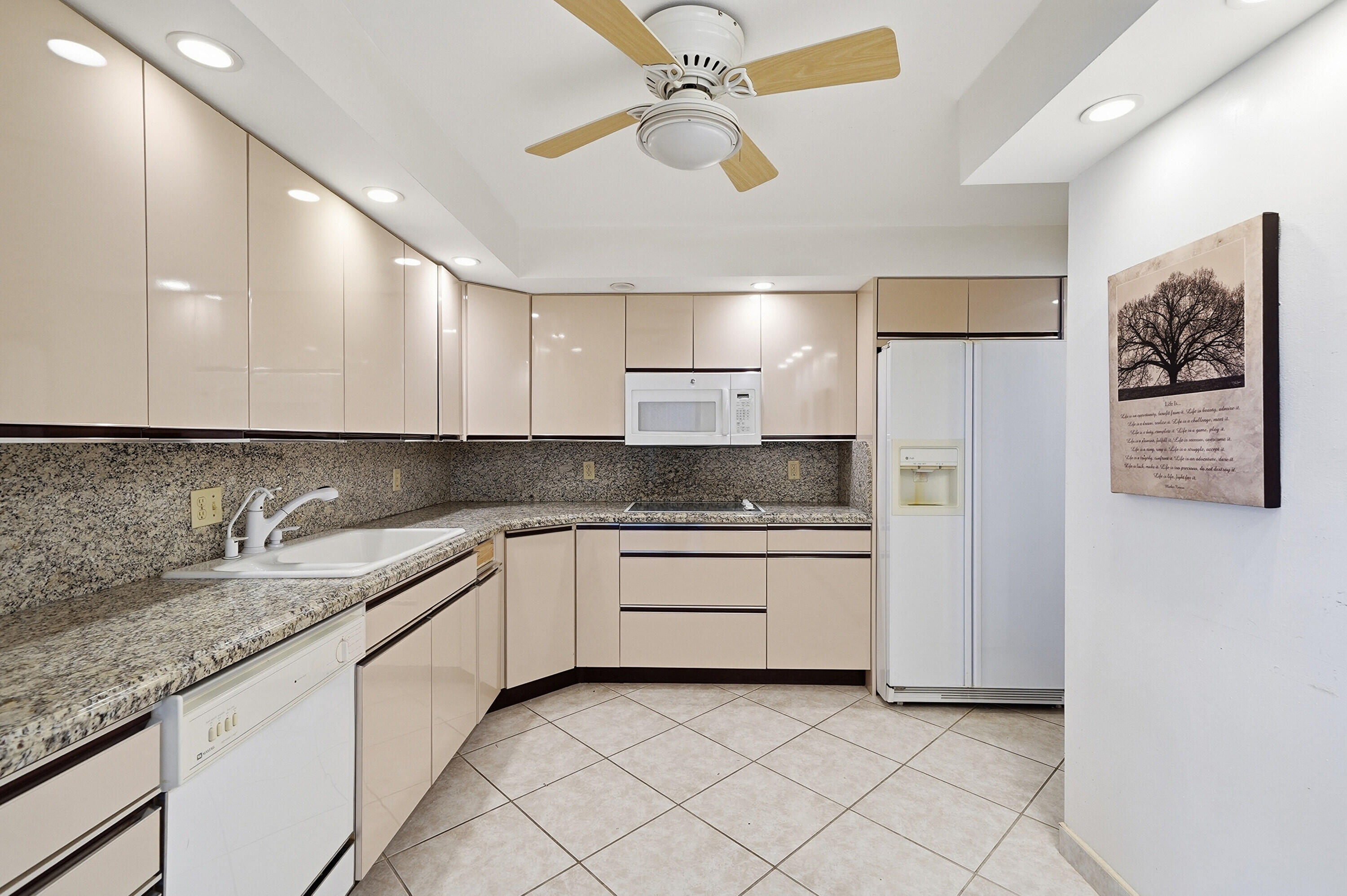 PLAYA DEL MAR CONDO - Residential Lease