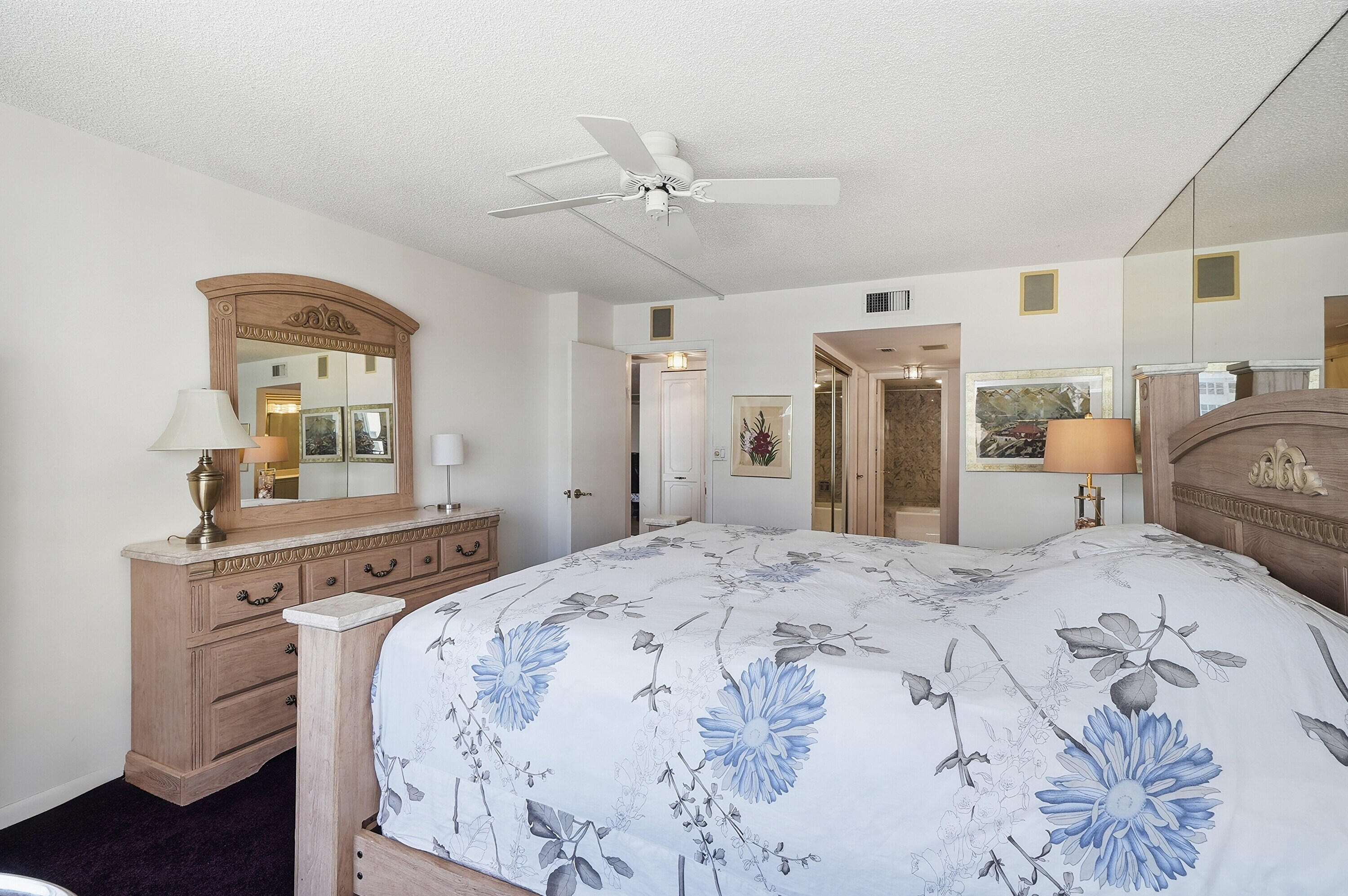 PLAYA DEL MAR CONDO - Residential Lease