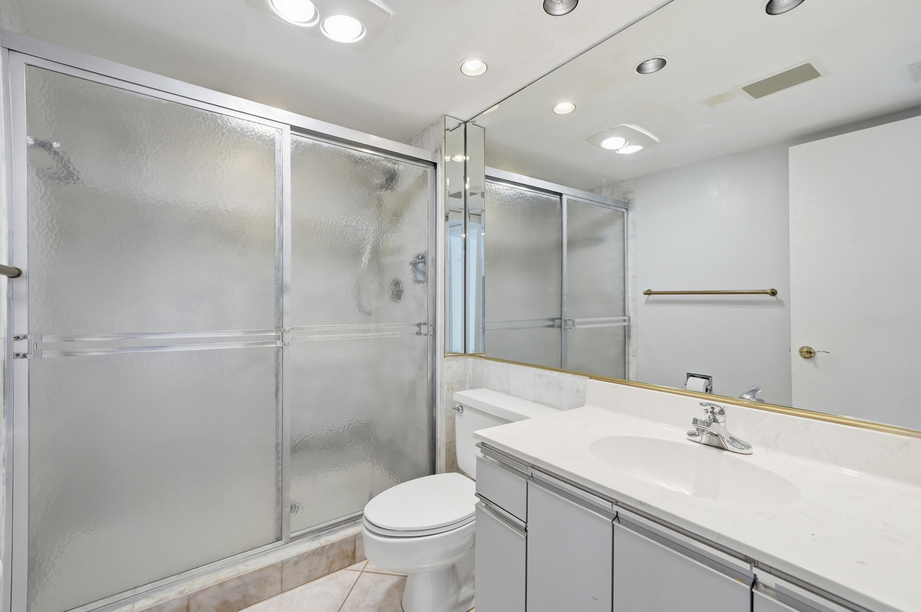 PLAYA DEL MAR CONDO - Residential Lease