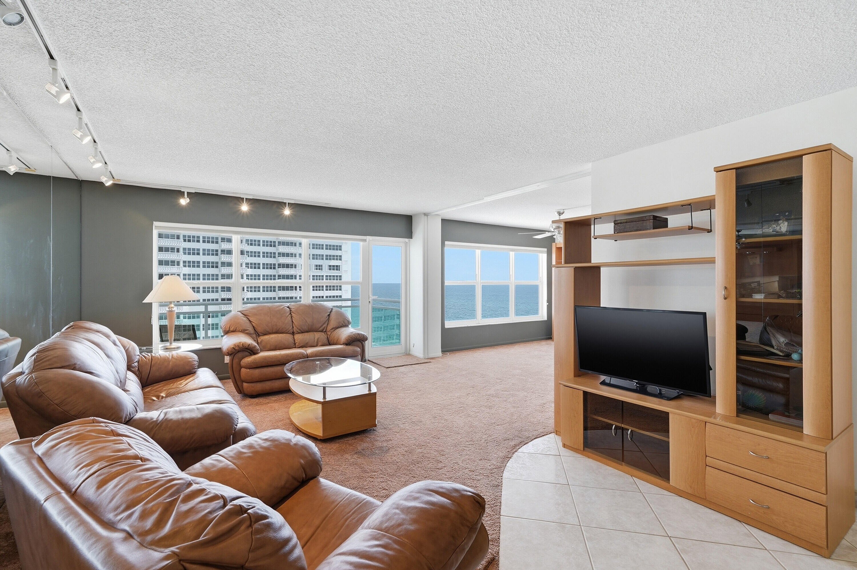 PLAYA DEL MAR CONDO - Residential Lease
