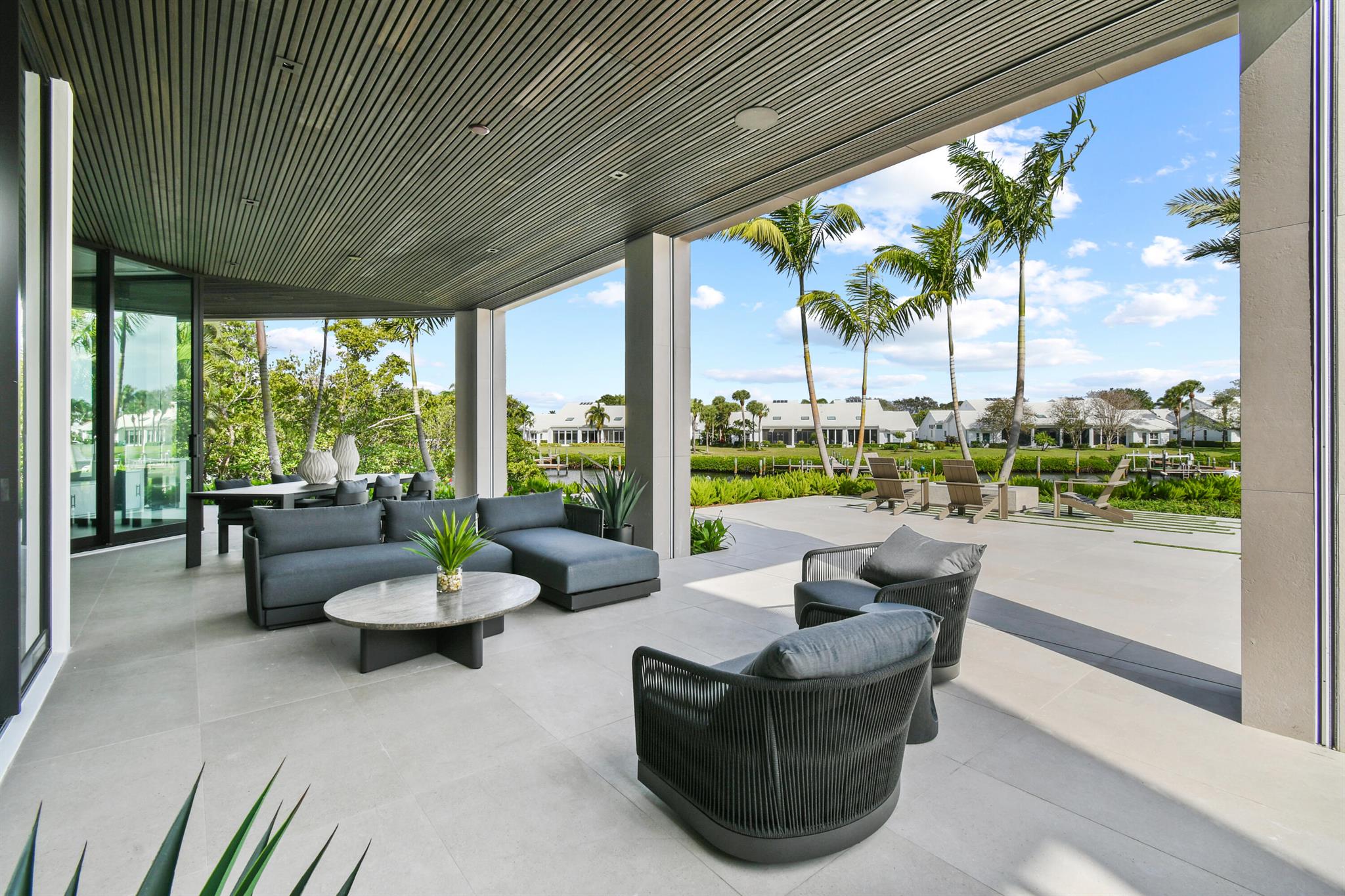 ADMIRALS COVE - Residential