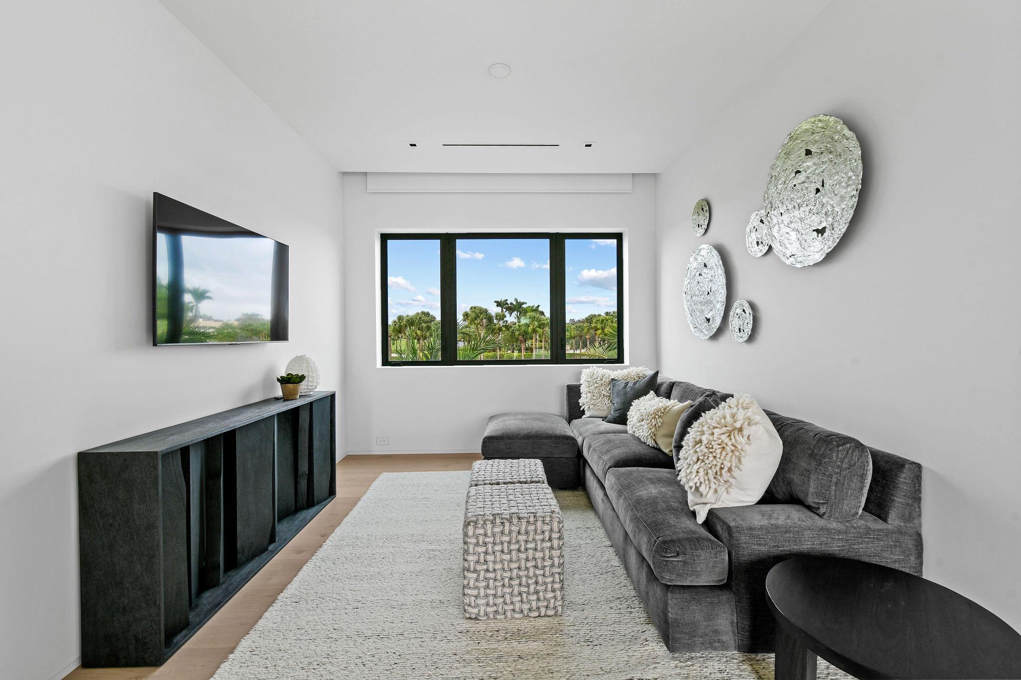 ADMIRALS COVE - Residential