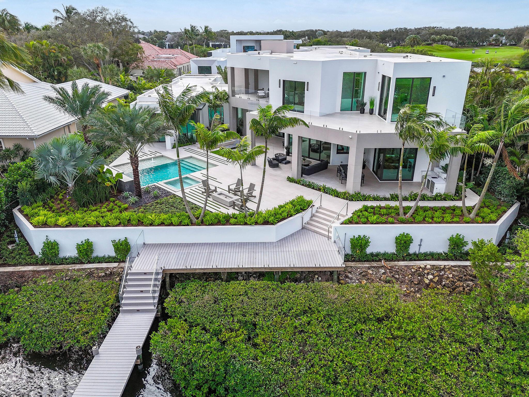 ADMIRALS COVE - Residential