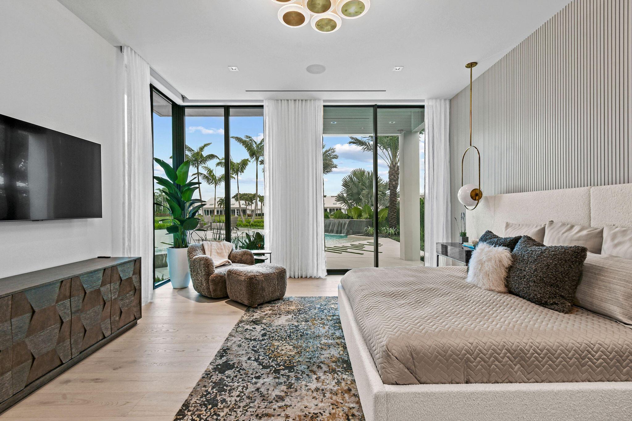 ADMIRALS COVE - Residential