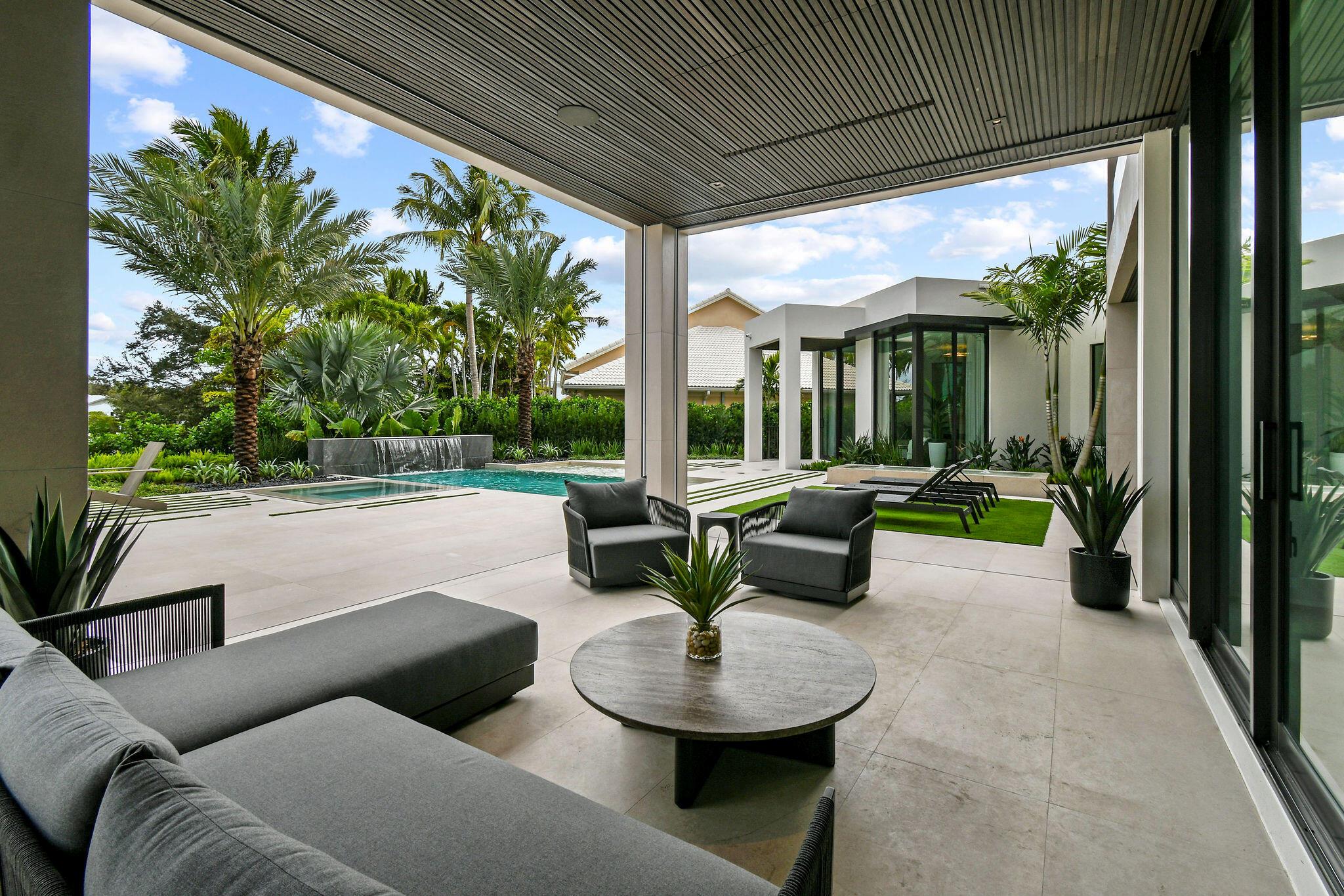 ADMIRALS COVE - Residential