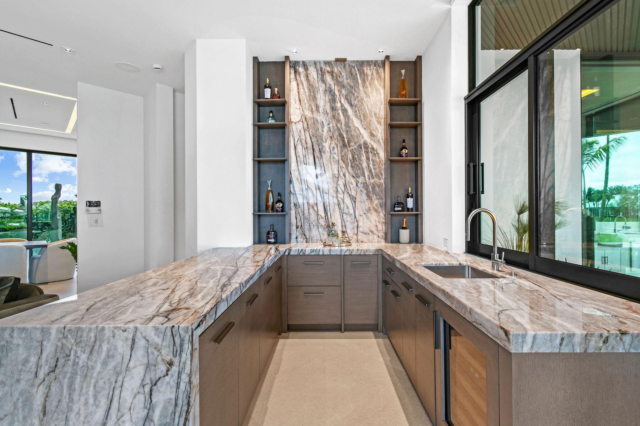 ADMIRALS COVE - Residential