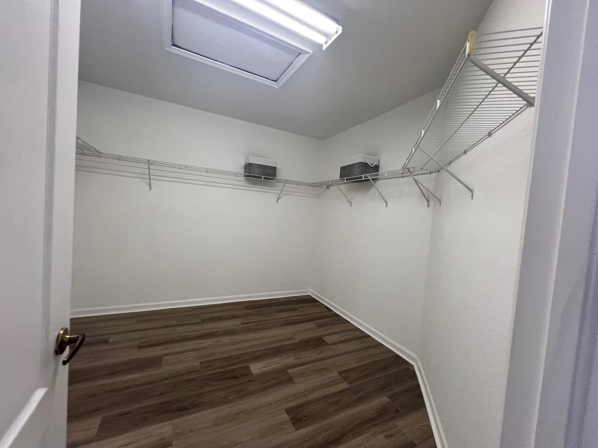 VERONA PALMS - Residential