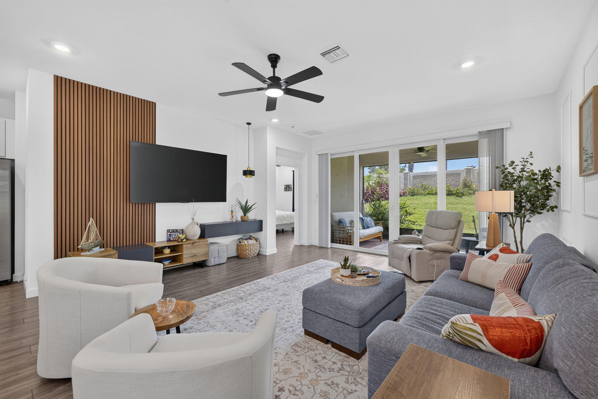 REPLAT OF VERANDA PRESERVE EAST - Residential