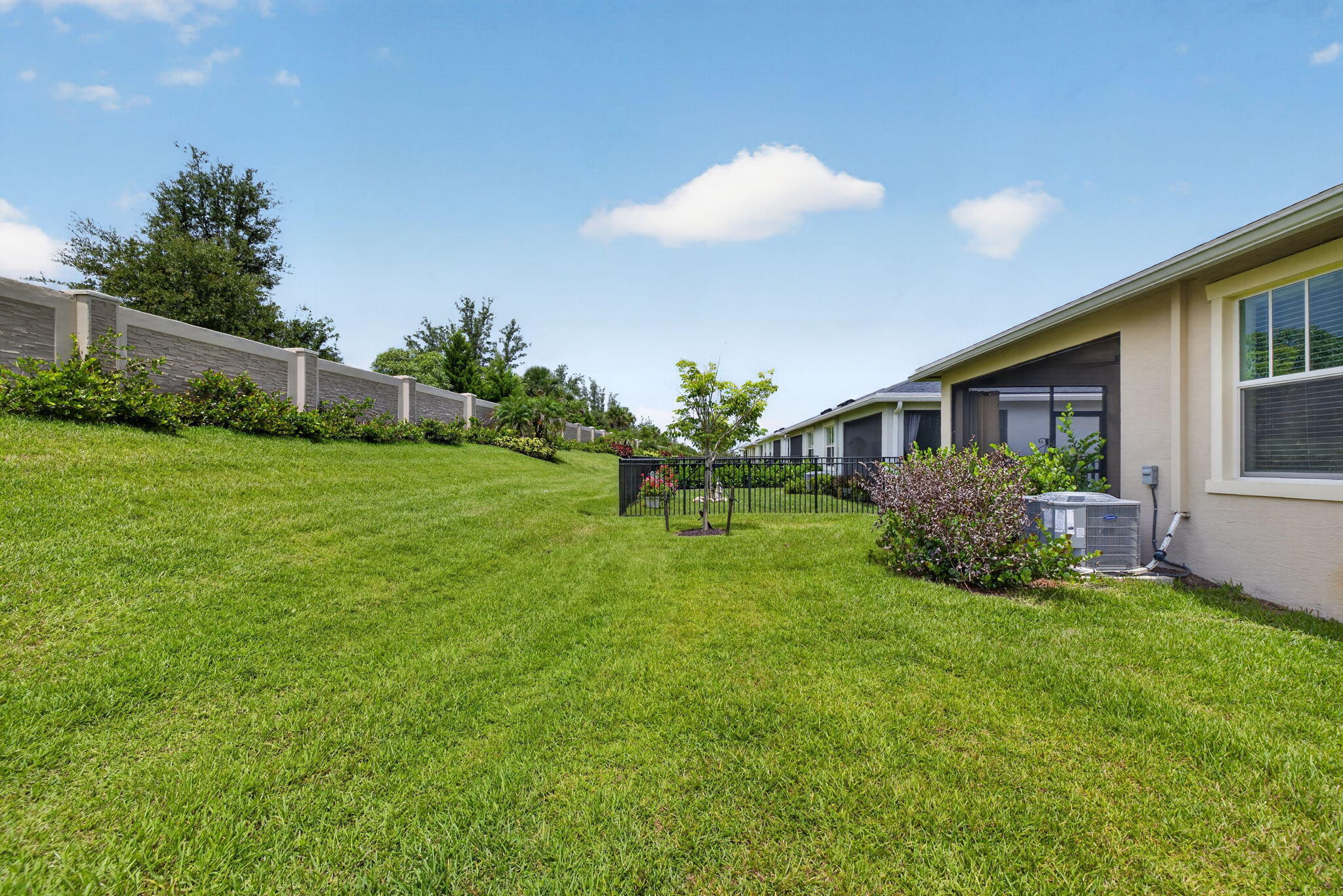 REPLAT OF VERANDA PRESERVE EAST - Residential