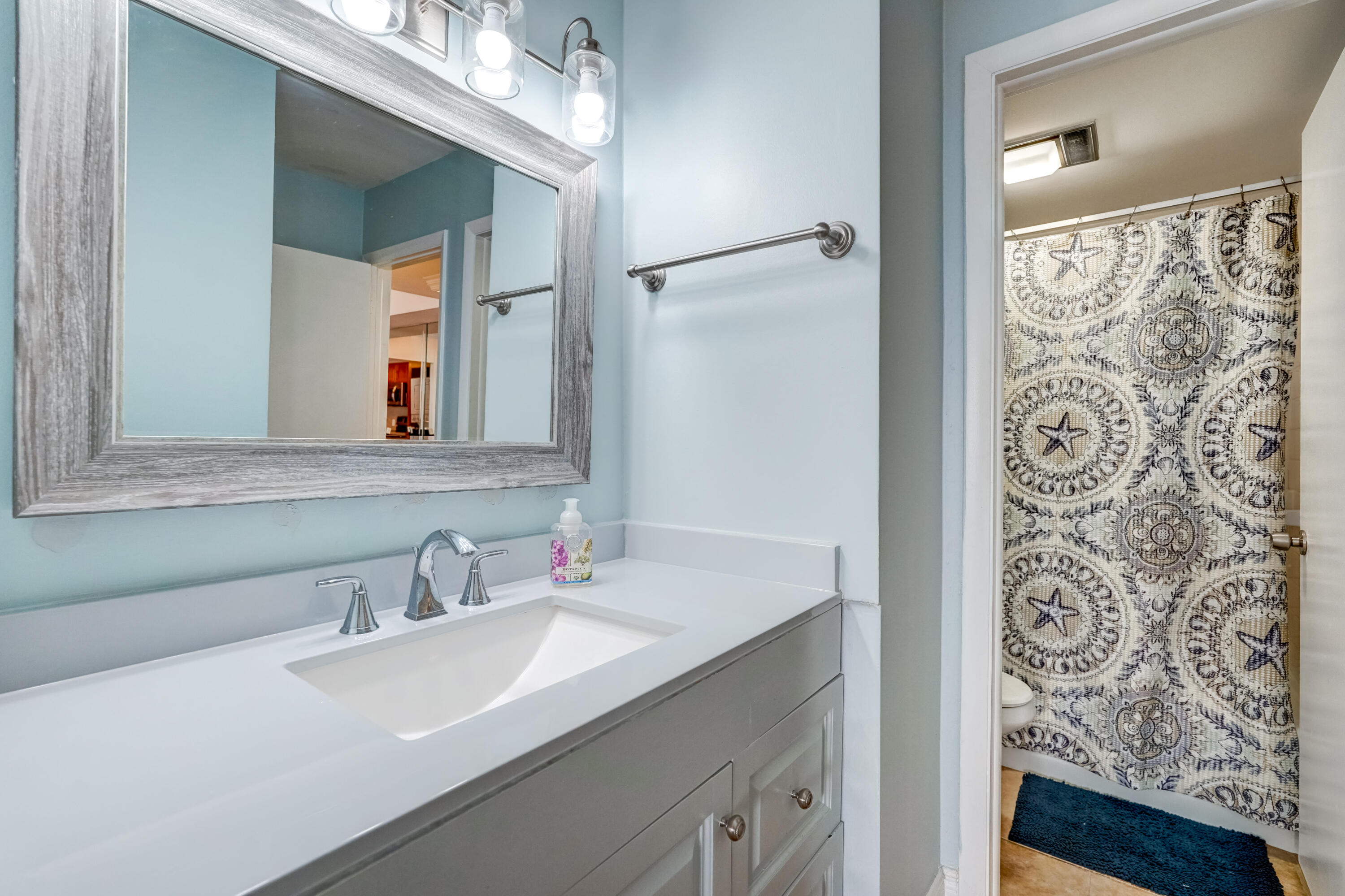 OCEAN VILLAS CONDO APTS - Residential