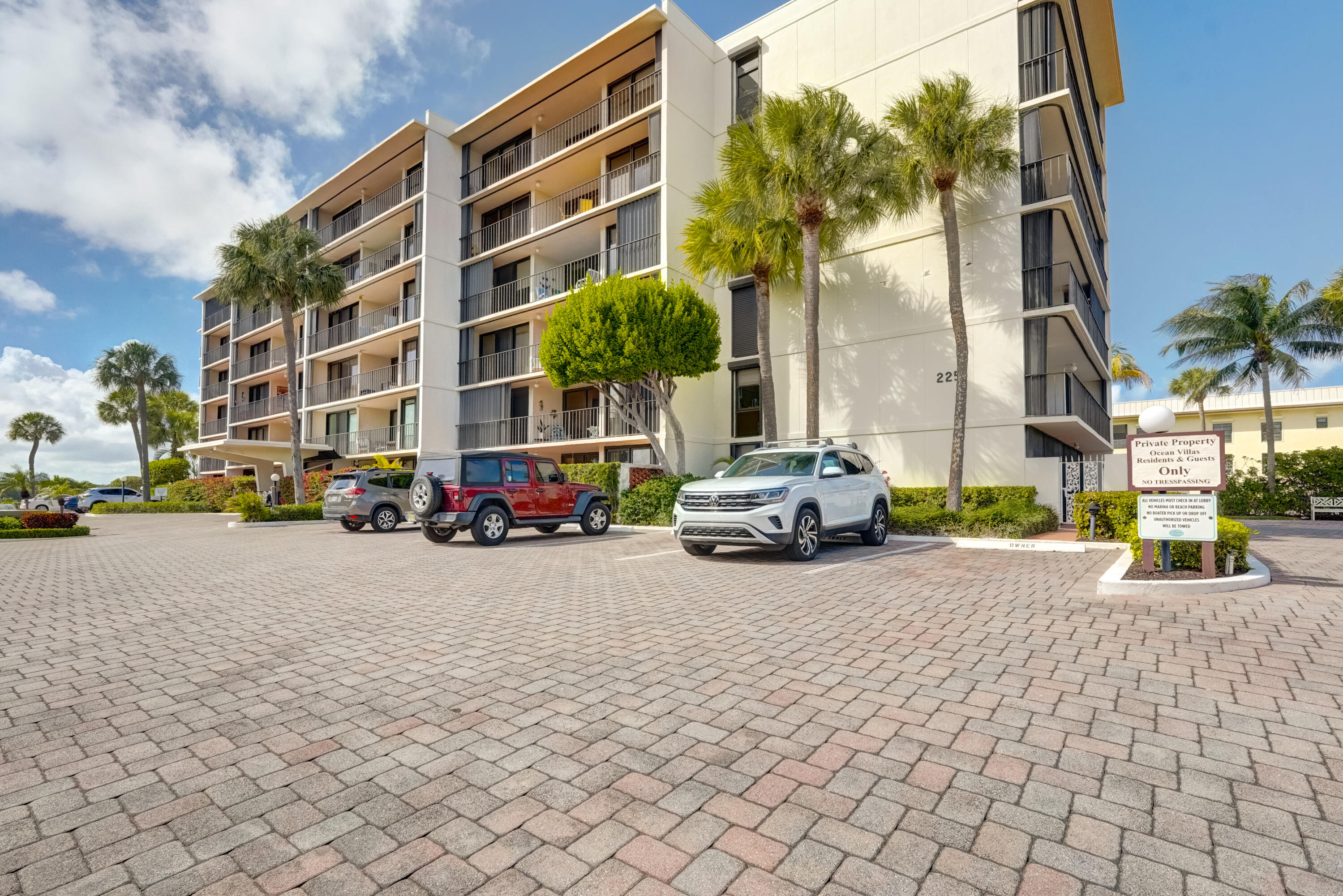 OCEAN VILLAS CONDO APTS - Residential