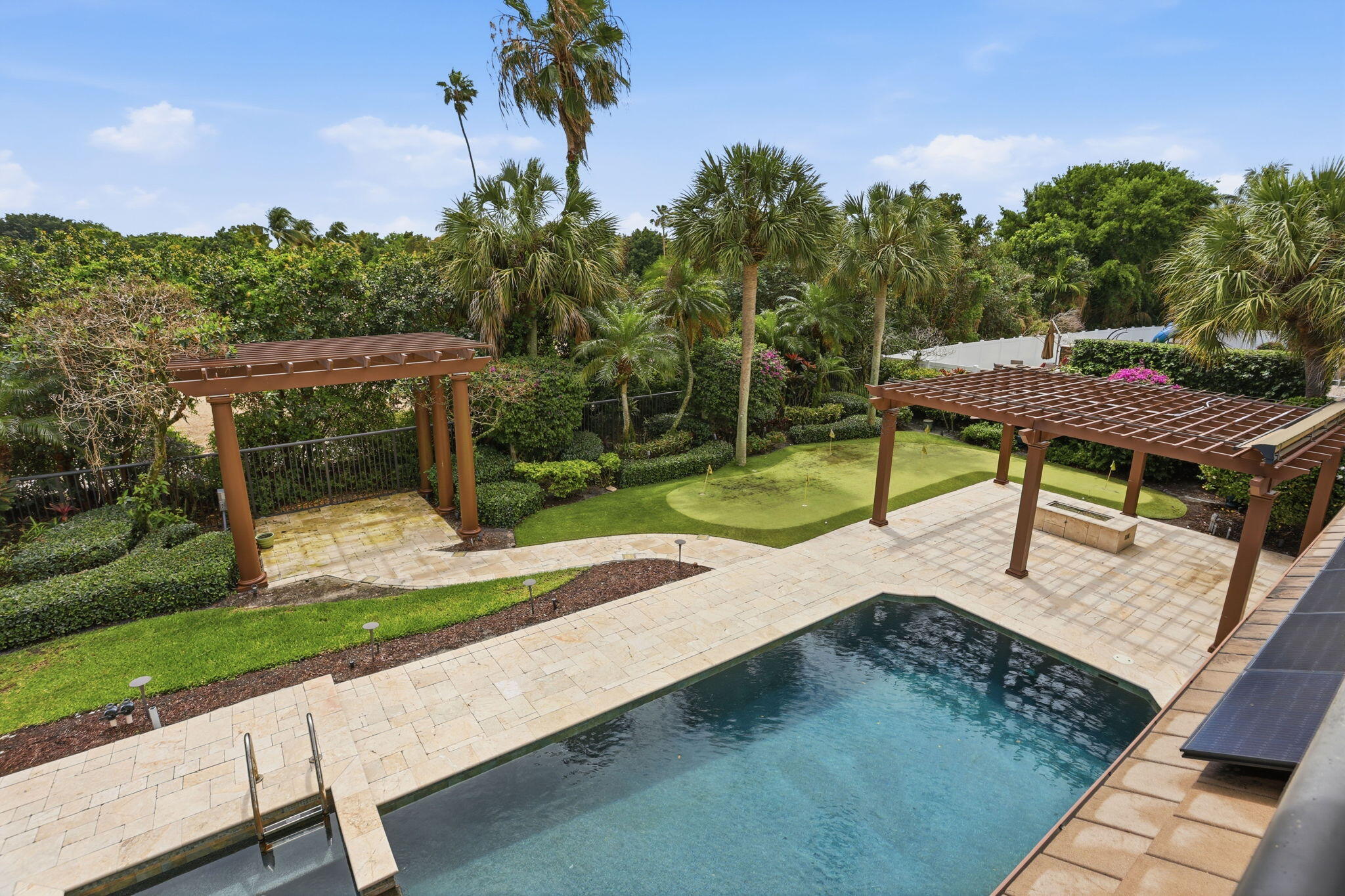 PINE TREE GOLF CLUB - Residential