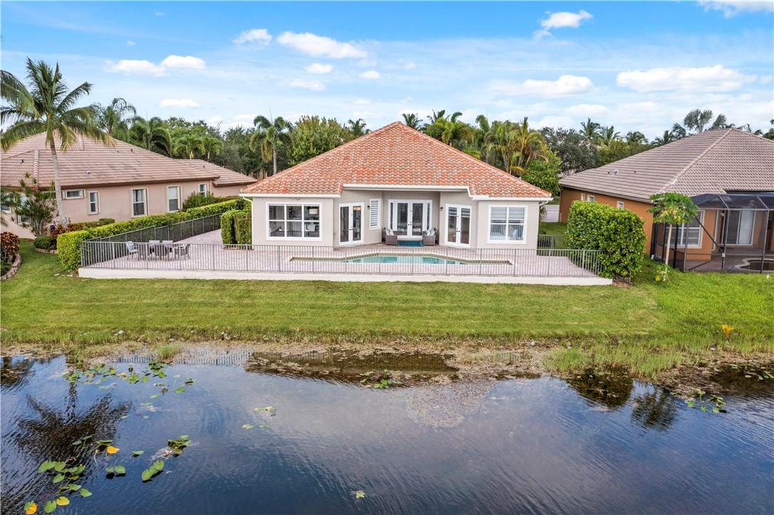 PARKLAND ISLES - Residential