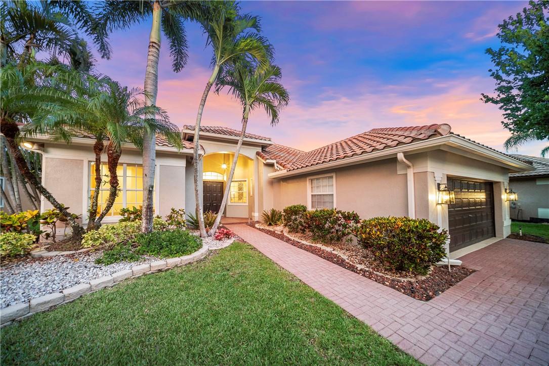 PARKLAND ISLES - Residential