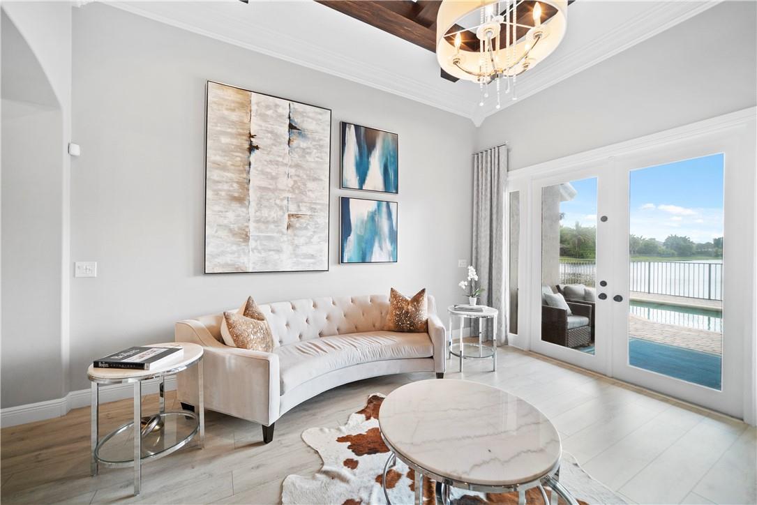 PARKLAND ISLES - Residential