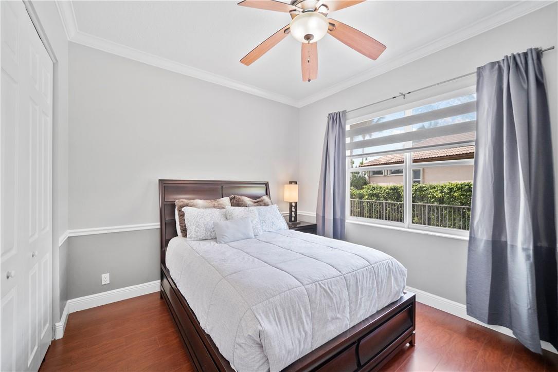 PARKLAND ISLES - Residential
