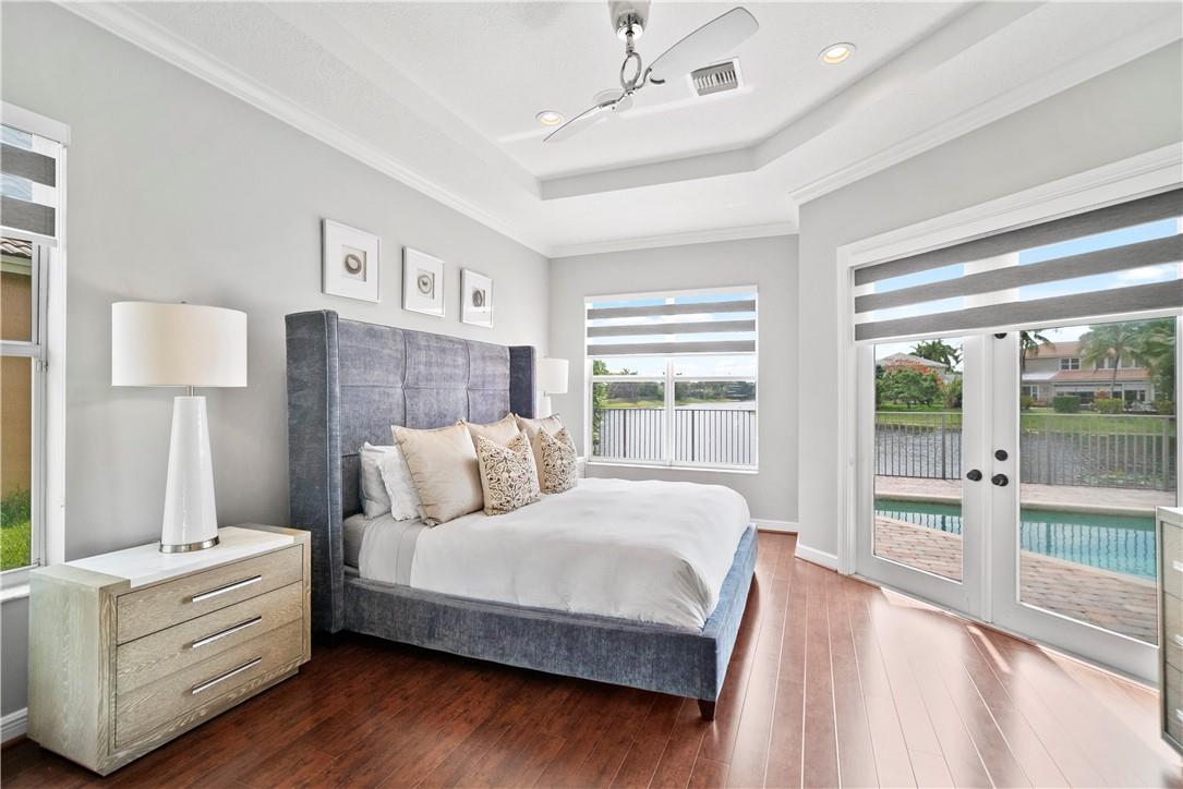 PARKLAND ISLES - Residential