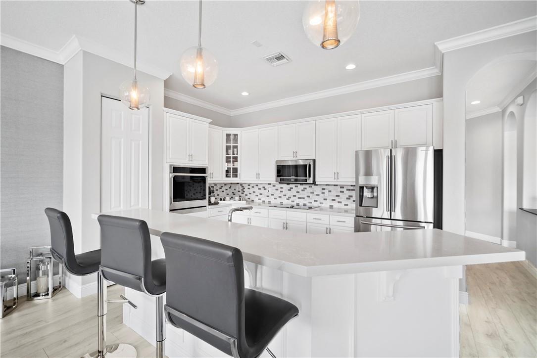 PARKLAND ISLES - Residential