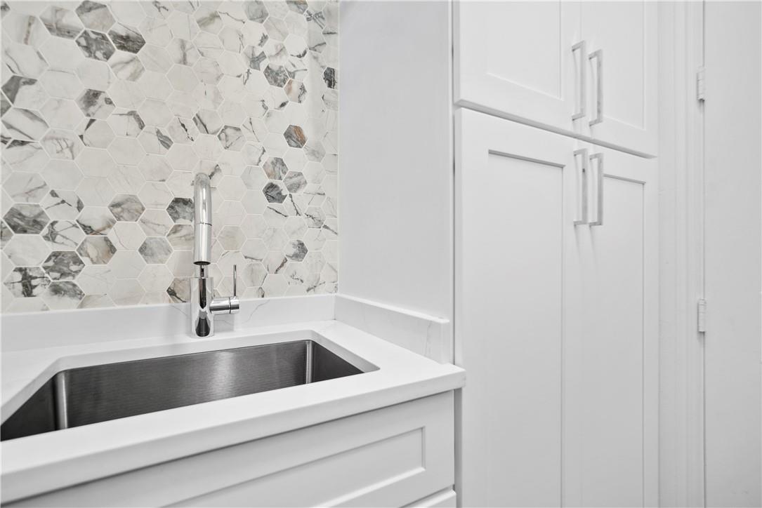 PARKLAND ISLES - Residential