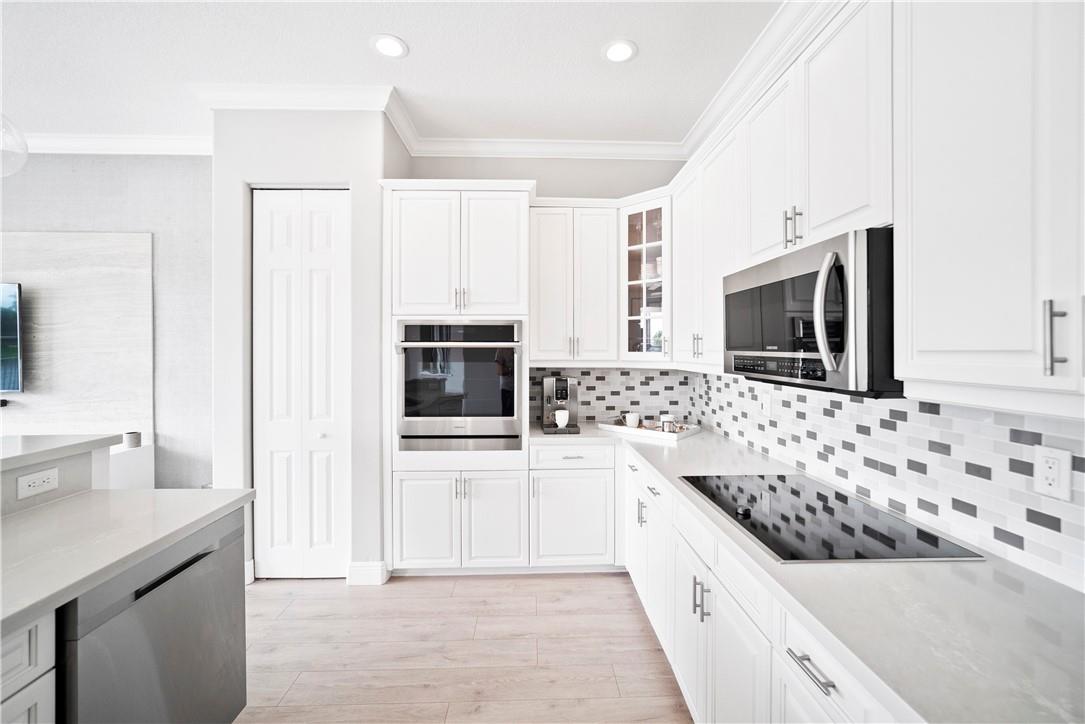 PARKLAND ISLES - Residential
