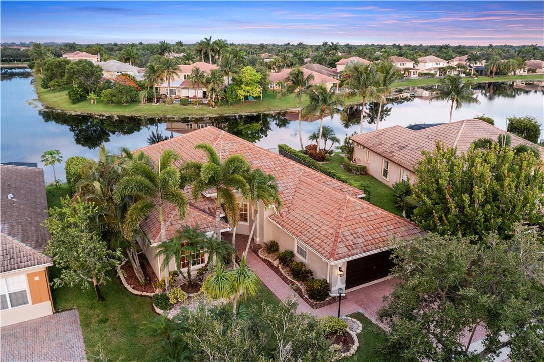 PARKLAND ISLES - Residential