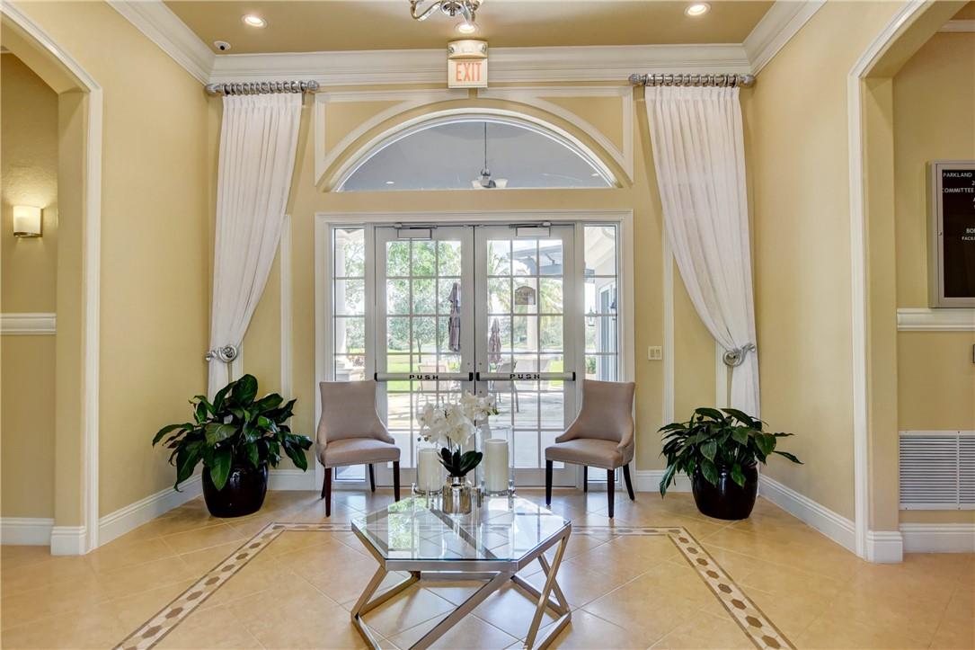 PARKLAND ISLES - Residential