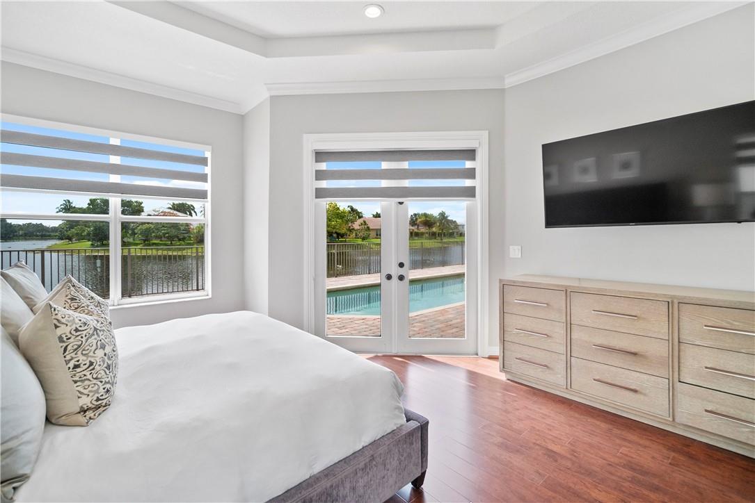 PARKLAND ISLES - Residential