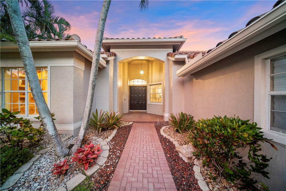 PARKLAND ISLES - Residential
