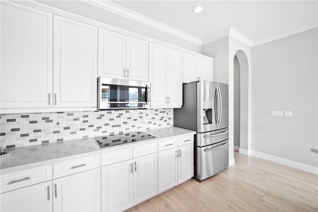 PARKLAND ISLES - Residential