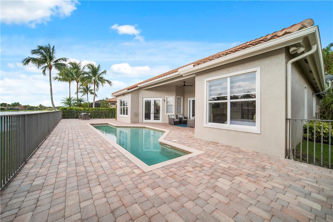 PARKLAND ISLES - Residential