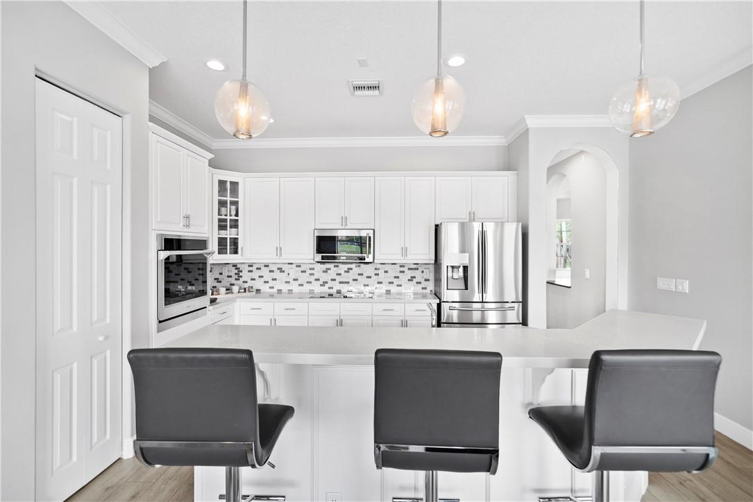 PARKLAND ISLES - Residential