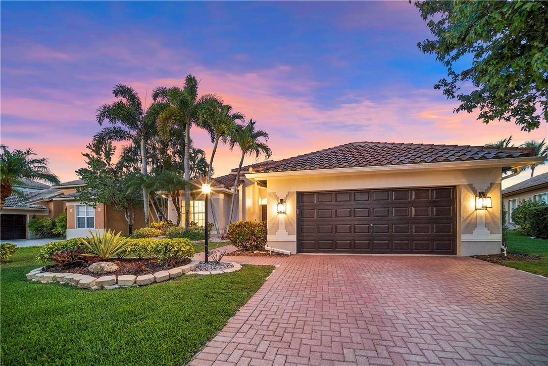 PARKLAND ISLES - Residential