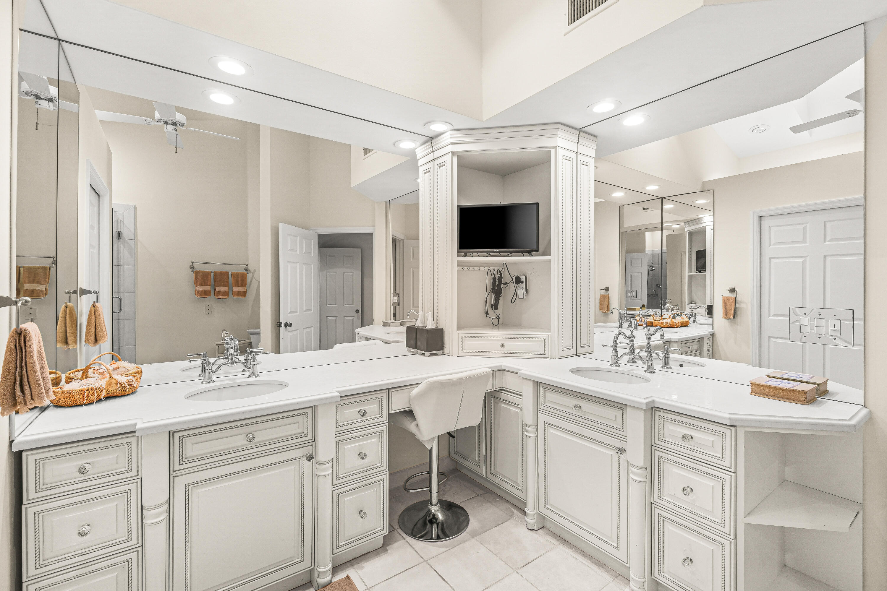 WINDSOR PARKE / POLO CLUB - Residential