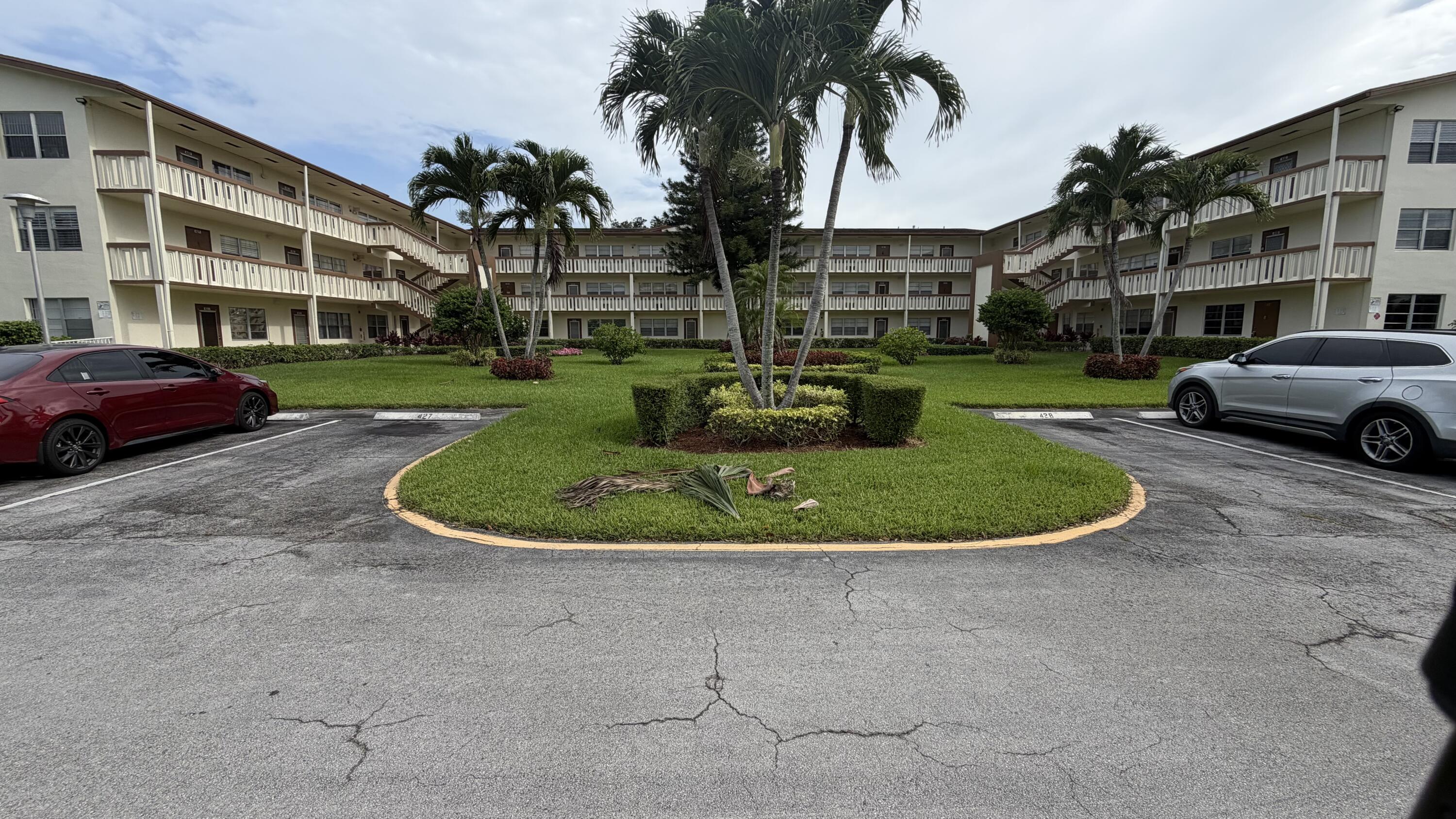 MANSFIELD AT CENTURY VILLAGE CONDO - Residential Lease