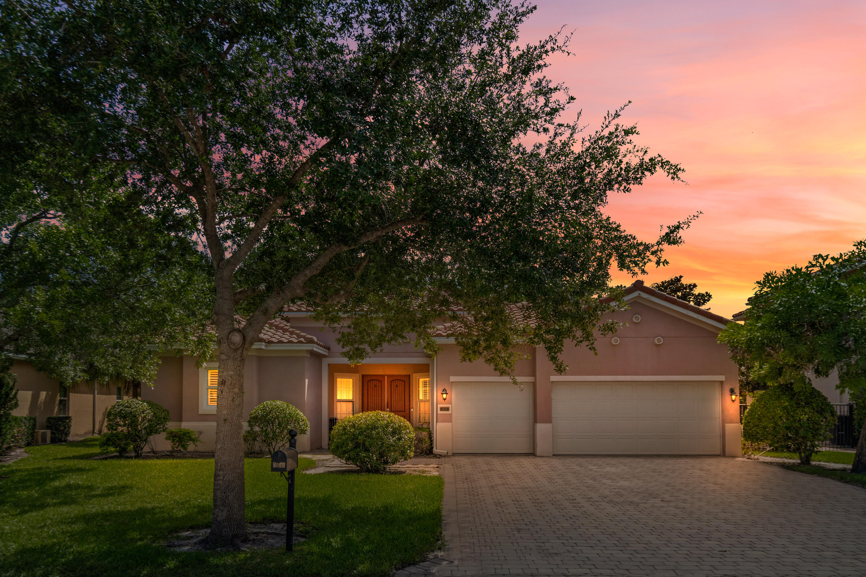 HIGHLANDS RESERVE - Residential