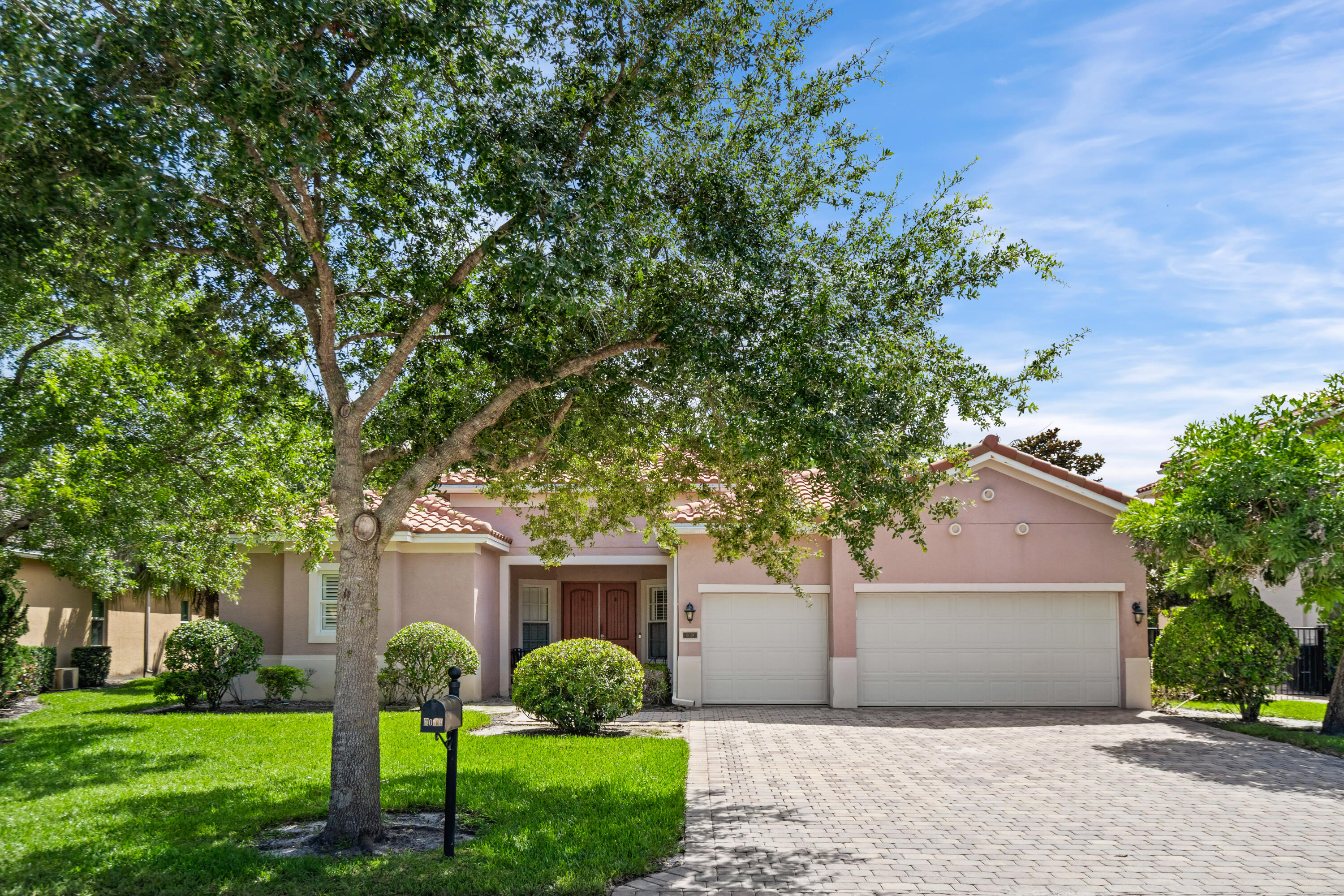 HIGHLANDS RESERVE - Residential