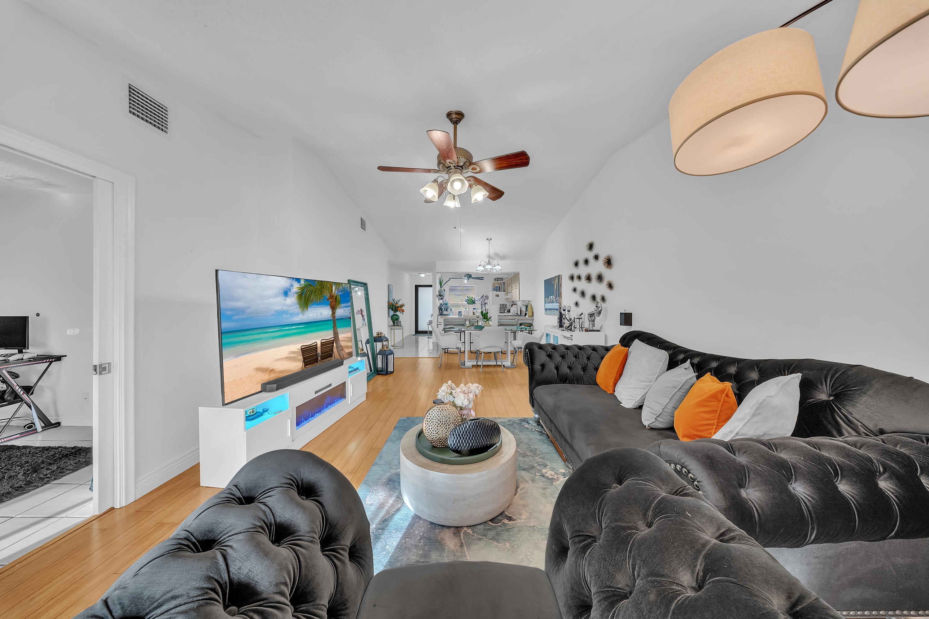 WOODLAKE ISLES NORTH CONDO - Residential
